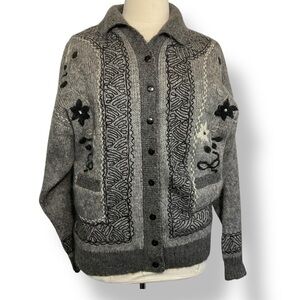 Handmade Cardigan Sweater Womens Grey Embroidered Floral‎ Size Extra Large